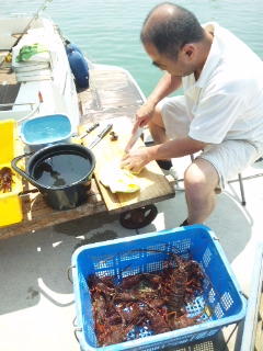 伊勢海老 さばく